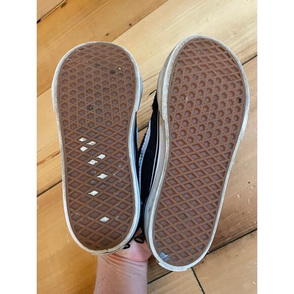 Vans off the wall toddler girl shoes. Cheetah. hearts. High top. Size 9.5 - Picture 6 of 7